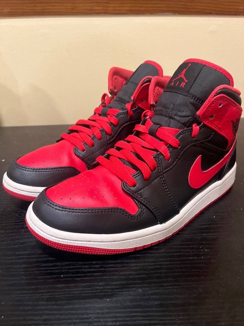 SIZE 8 MEN - Jordan 1 Mid Alternate Bred